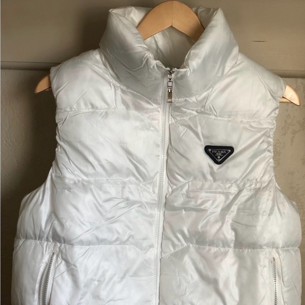 Women's White Puffer Vest